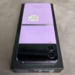 Samsung Galaxy Z Flip4 Purple