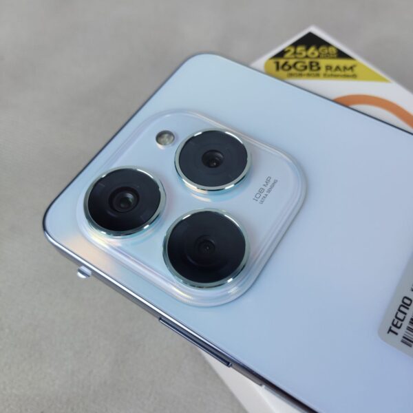 TECNO Spark 20 Pro 12+256 EAC Белый — изображение 4